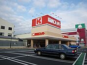 関西スーパー川西店 388m