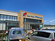 万代南花屋敷店 1010m