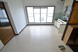 ＴＧハイツ 301 3階3DKのリビング/ダイニング