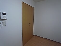 阪神本線 尼崎駅 徒歩6分の賃貸マンション 6階1Kのリビング/ダイニング