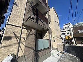 兵庫県尼崎市杭瀬南新町２丁目（賃貸アパート1LDK・3階・27.68㎡） その1