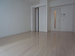 ＢＬＯＯＭ　ＬＩＦＥ　ＴＳＵＫＡＧＵＣＨＩ 102 1階1Kのリビング/ダイニング