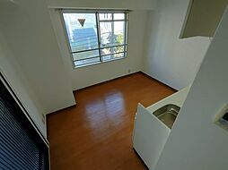 三宮パークハイム 406 4階ワンルームのリビング/ダイニング