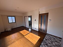 マンションアムール 203 2階2LDKのリビング/ダイニング