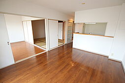 パインコート 403 4階3LDKのリビング/ダイニング