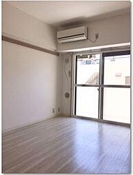 シャングリラ市川 201 2階1Kのリビング/ダイニング