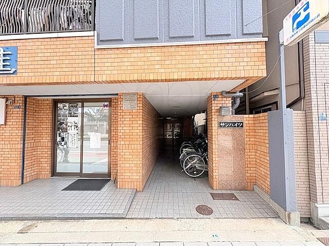 エントランス