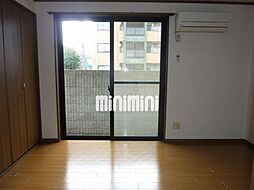 フィレンツェIII 1階2DKのリビング/ダイニング