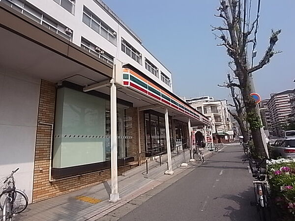 周辺：セブンイレブン 神戸魚崎北町5丁目店（193m）