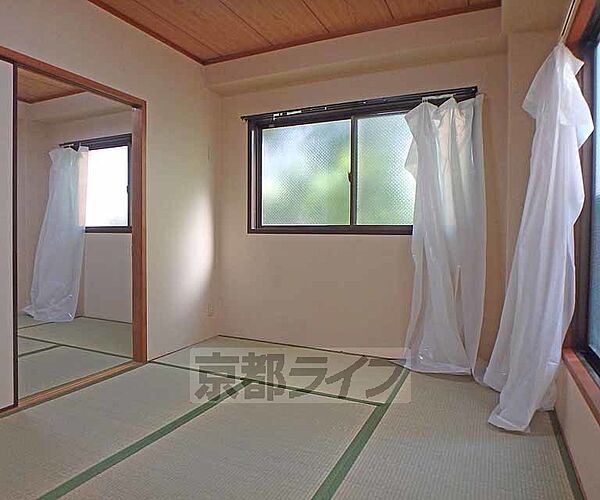 寝室：落ち着きのある和室です。