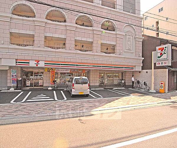 画像28:セブンイレブン千本今出川店まで80m 今出川通り沿いにあります。駐車場もあるので便利ですよ。