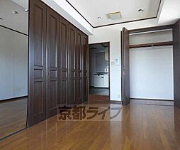 JR山陰本線 二条駅 徒歩18分の賃貸マンション 4階2DKのリビング/ダイニング