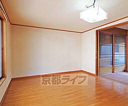 京都市営烏丸線 今出川駅 徒歩17分の賃貸一戸建て 4Kのリビング/ダイニング