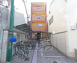 京福電気鉄道北野線 北野白梅町駅 徒歩8分