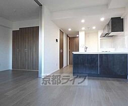 京都市営烏丸線 丸太町駅 徒歩10分の賃貸マンション 2階1LDKのリビング/ダイニング