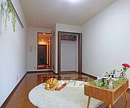 京都市営烏丸線 丸太町駅 徒歩10分の賃貸マンション 2階1Kのリビング/ダイニング