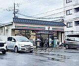 セブンイレブン 西京極西大丸町店まで298m