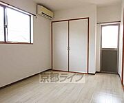 収納棚付きのリビングです