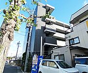 シックな外観です。