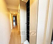 靴収納付きの玄関です