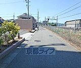 見通しの良い広い道路沿い