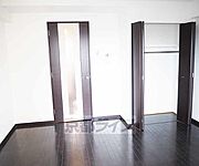高級感のあるデザインのお部屋です。