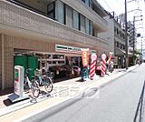 ファミリーマート京都伏見区役所前店まで110m 伏見区役所までスグです