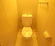 シンプルな洋式トイレです。