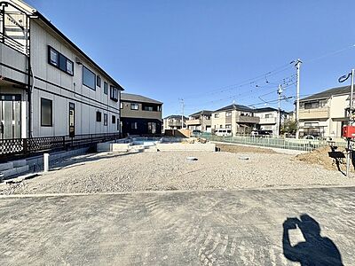 外観：建築中ですが、同じグレードの完成済み建物を参考にご覧になることもできます。現地より最寄りの物件をご案内しますので、お気軽にご要望をお聞かせください。 