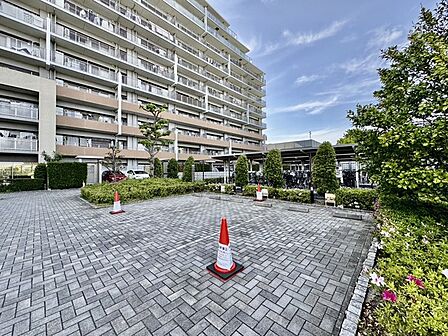 来客用駐車場完備