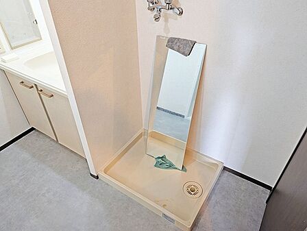 洗濯機防水パンがあります。