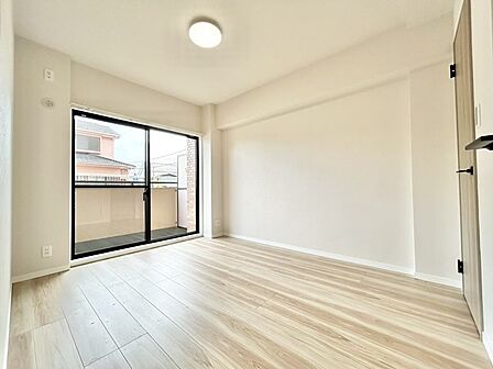 完成済み、実物をじっくりチェックできます。 