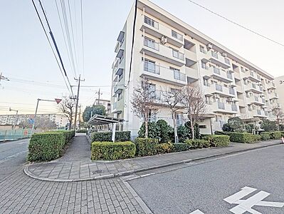 外観:JR宇都宮線「東大宮」駅東口徒歩3分、提携駐車場もあります。エステート白馬東大宮店までお気軽にお問い合わせください。 外観:JR宇都宮線「東大宮」駅東口徒歩3分、提携駐車場もあります。エステート白馬東大宮店までお気軽にお問い合わせください。