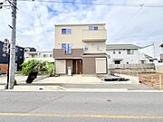 ＪＲ宇都宮線「東大宮」駅東口徒歩3分、提携駐車場もあります。エステート白馬東大宮店までお気軽にお問い合わせください。 