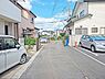 外観：前面道路