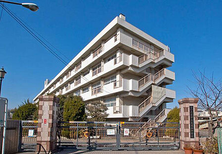 さいたま市立東浦和中学校(1900m)