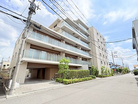 外観 アンビシャス東岩槻 3階/-