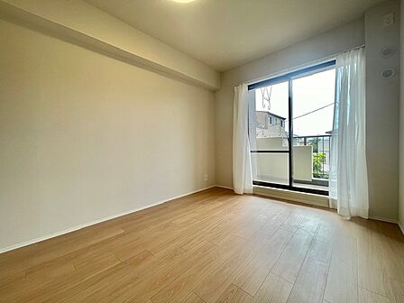リフォームした各部屋は落ち着いた雰囲気に仕上がっています。