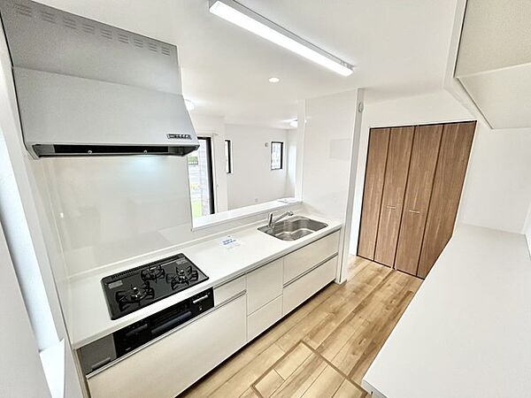 キッチンを拡大表示