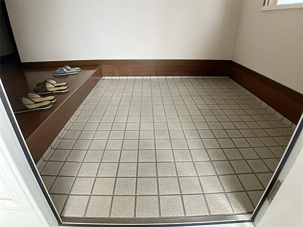 detached 福島県伊達市一本杉

地図を見る