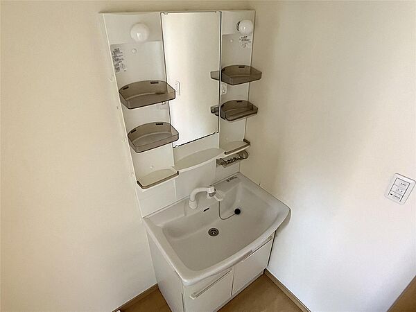 apartment 福島県伊達市川原町
川原町の賃貸情報を見る
物件地図