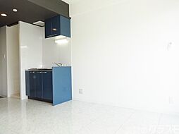 フレアコート新大阪 8階ワンルームのリビング/ダイニング