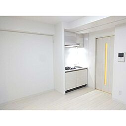 ファーストフィオーレ新大阪グランデ 6階1LDKのリビング/ダイニング