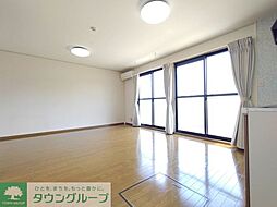 クレセントI 1階3LDKのリビング/ダイニング