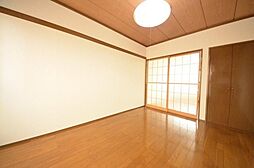 ファミーユ八王子 2階2DKのリビング/ダイニング