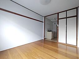 パークサイドグローリー 2階ワンルームのリビング/ダイニング