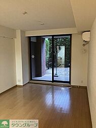 ファミールスクエア中野坂上 112 1階1SLDKのリビング/ダイニング