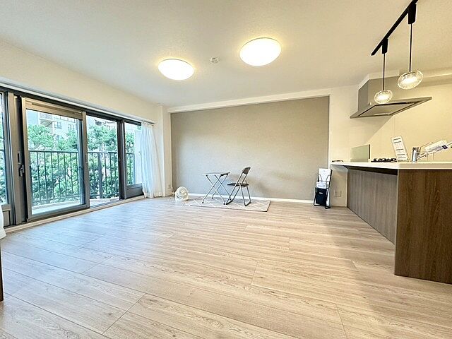 リビング/ダイニング コープ野村夏見5号棟 3階/-