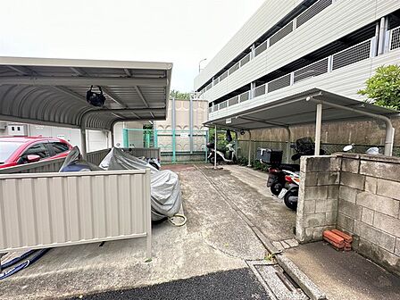 バイク置場