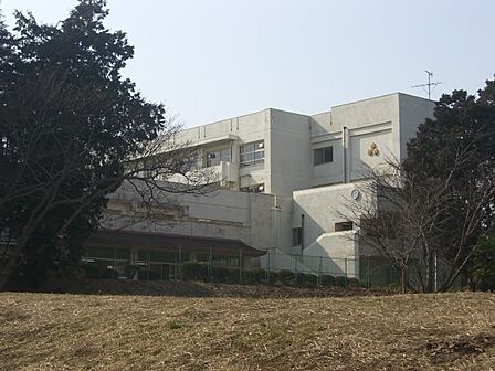 法田中学校(700m)